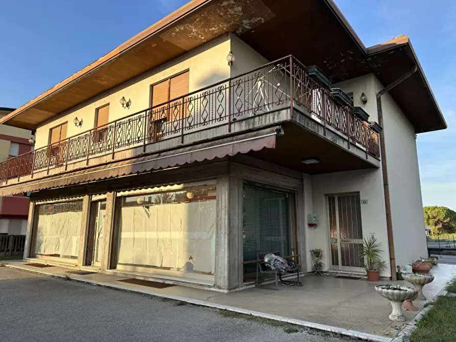 Immagine 31 di Casa indipendente in vendita  in Via Villette a Trevignano