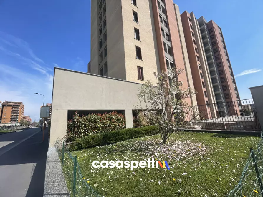 Immagine 1 di Appartamento in vendita  in Via Roberto Tremelloni 40 a Milano