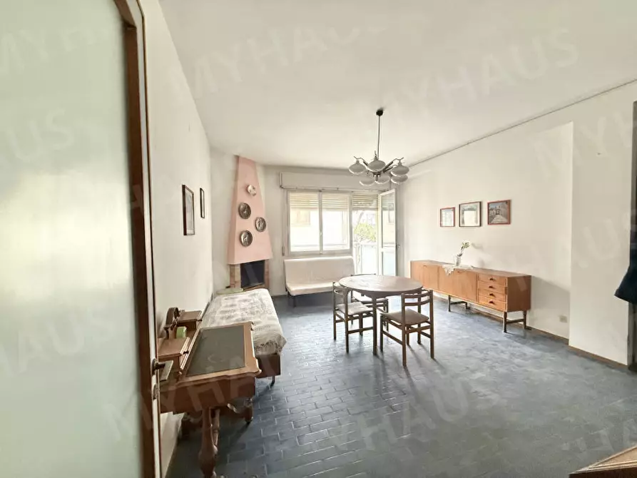 Immagine 3 di Appartamento in vendita  in Viale dei Mille, 31 a Cesenatico