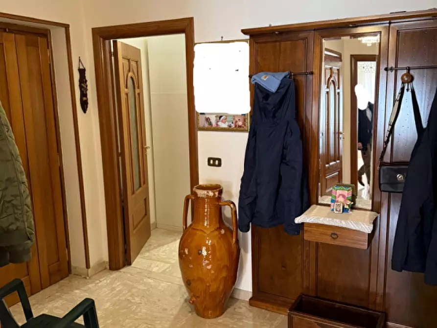 Immagine 3 di Appartamento in vendita  in Via Napoli a Ceglie Messapico