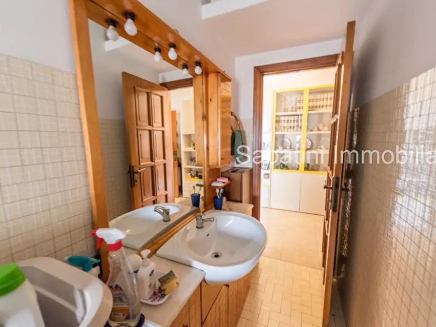 Immagine 16 di Appartamento in vendita  in Viale Marconi, 136 a Pescara