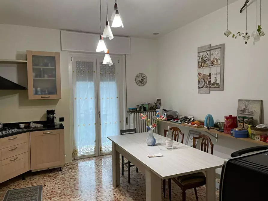 Immagine 6 di Casa bifamiliare in vendita  in Via Risorgimento a Castenedolo