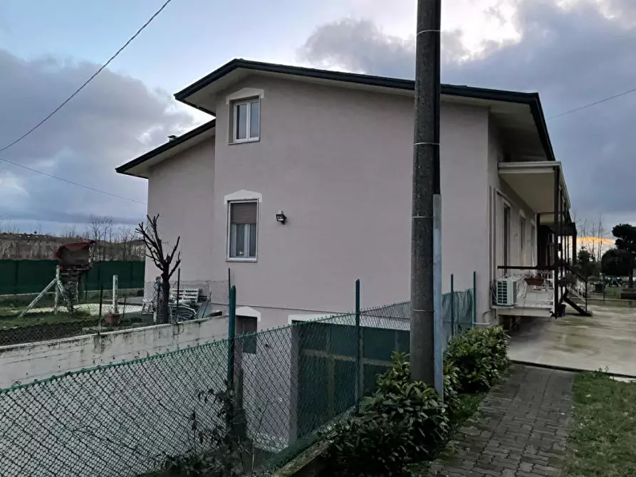 Immagine 14 di Casa bifamiliare in vendita  in Via Risorgimento a Castenedolo