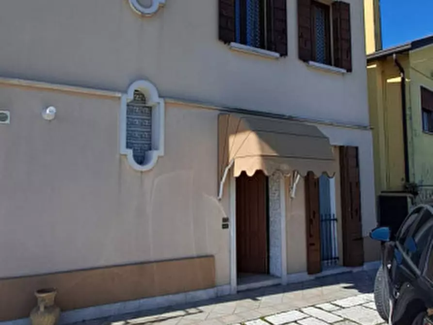 Immagine 9 di Casa bifamiliare in vendita  in via provinciale a Campo San Martino