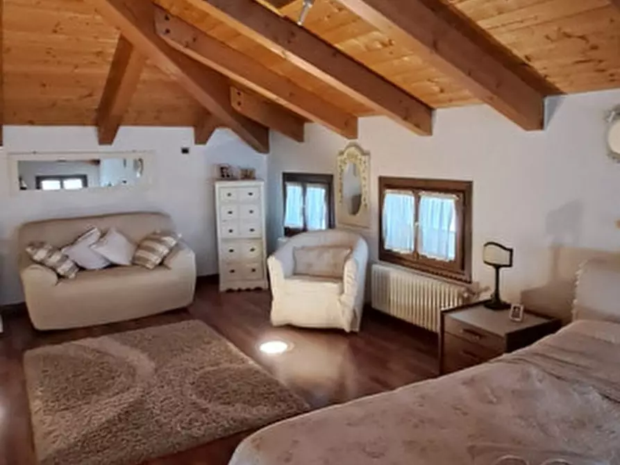 Immagine 15 di Casa bifamiliare in vendita  in via provinciale a Campo San Martino