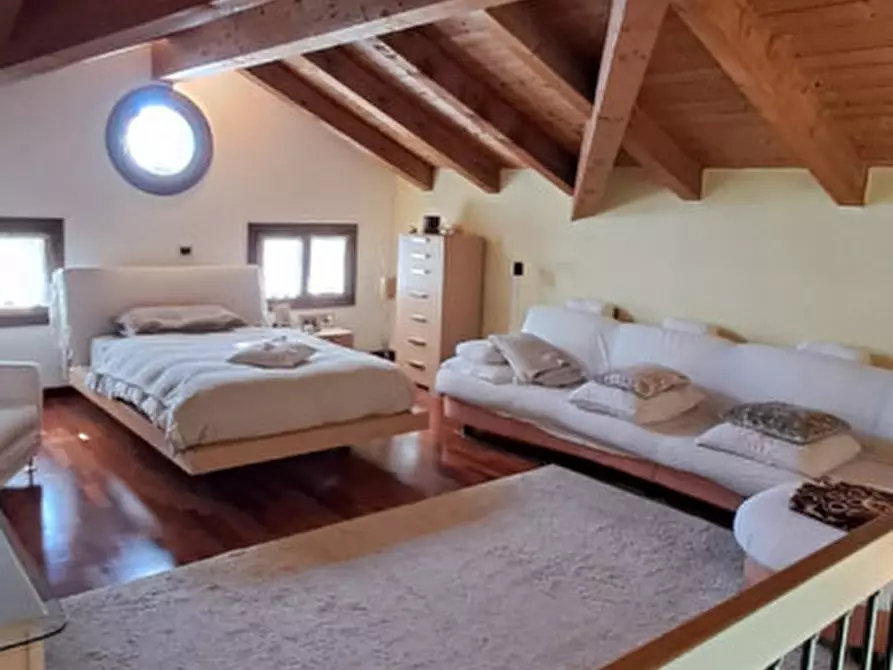 Immagine 20 di Casa bifamiliare in vendita  in via provinciale a Campo San Martino