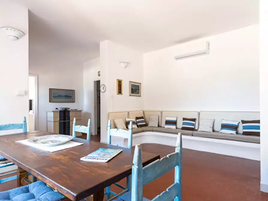 Immagine 5 di Villa in vendita  in Via Cala Girgolu a San Teodoro