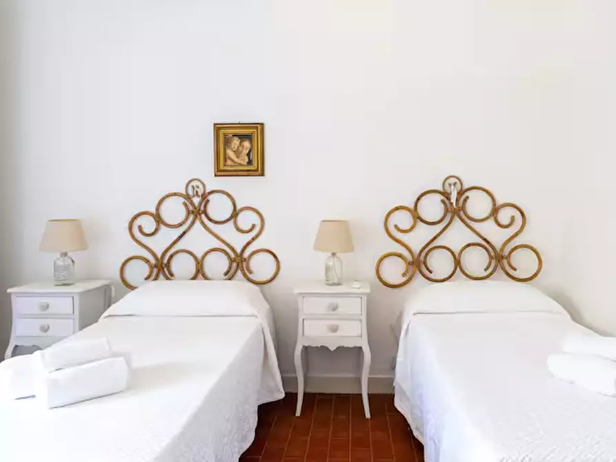 Immagine 22 di Villa in vendita  in Via Cala Girgolu a San Teodoro