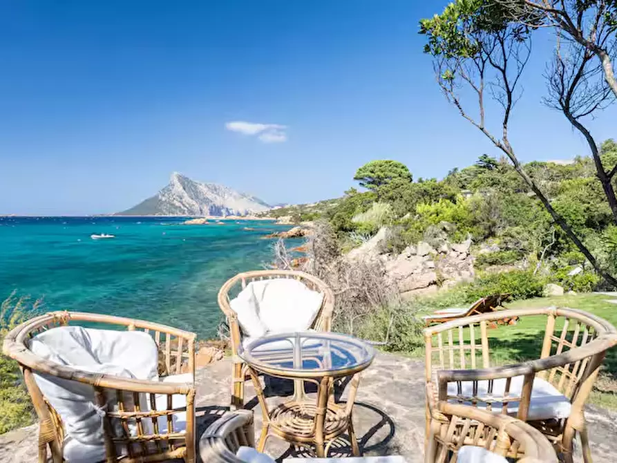 Immagine 25 di Villa in vendita  in Via Cala Girgolu a San Teodoro