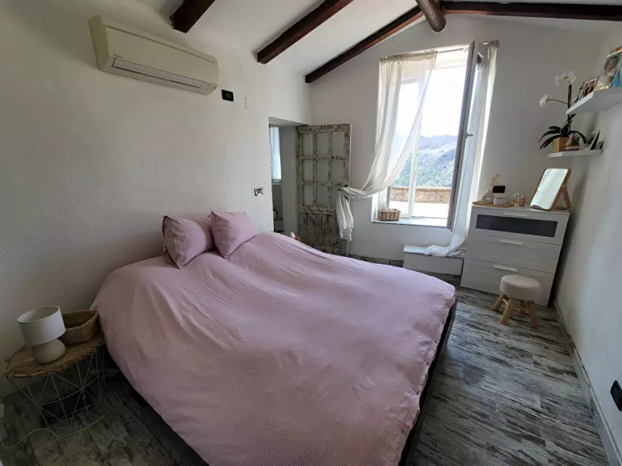 Immagine 14 di Appartamento in vendita  in via Cunio a Vado Ligure