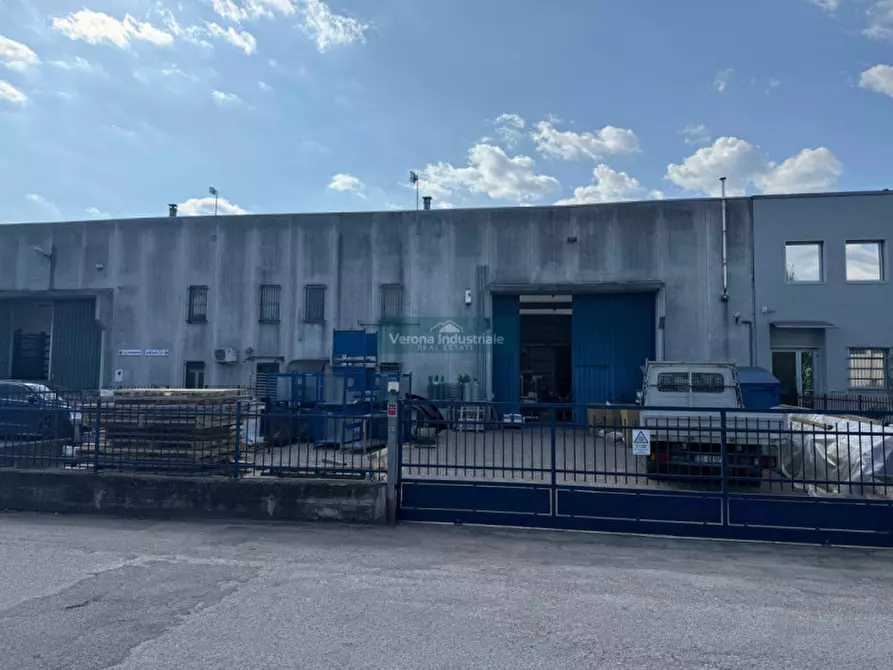 Immagine 1 di Capannone industriale in vendita  in via Verdi 26 a Castel D'azzano