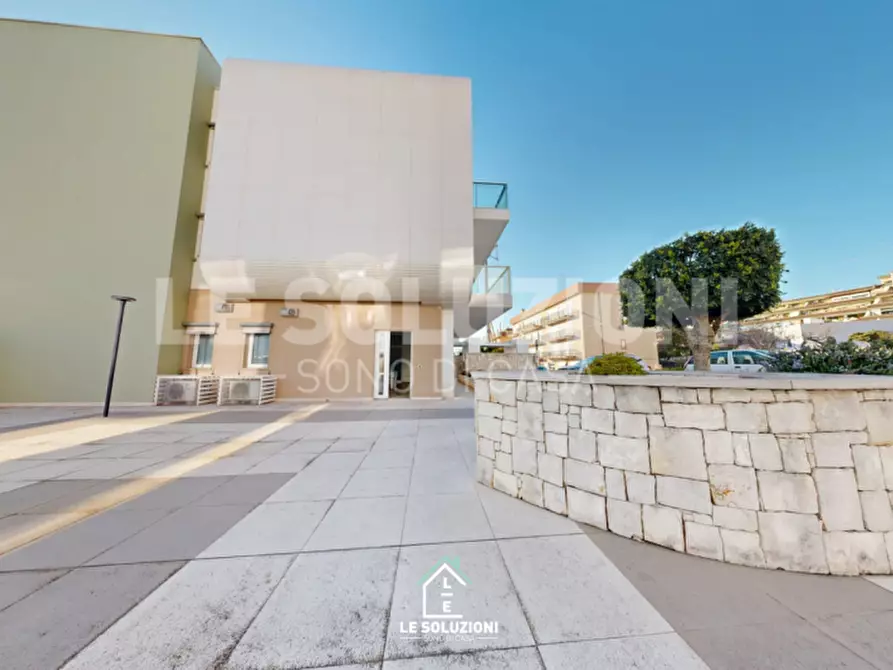 Immagine 12 di Ufficio in affitto  in Via Napoleone Bonaparte 17/b a Putignano