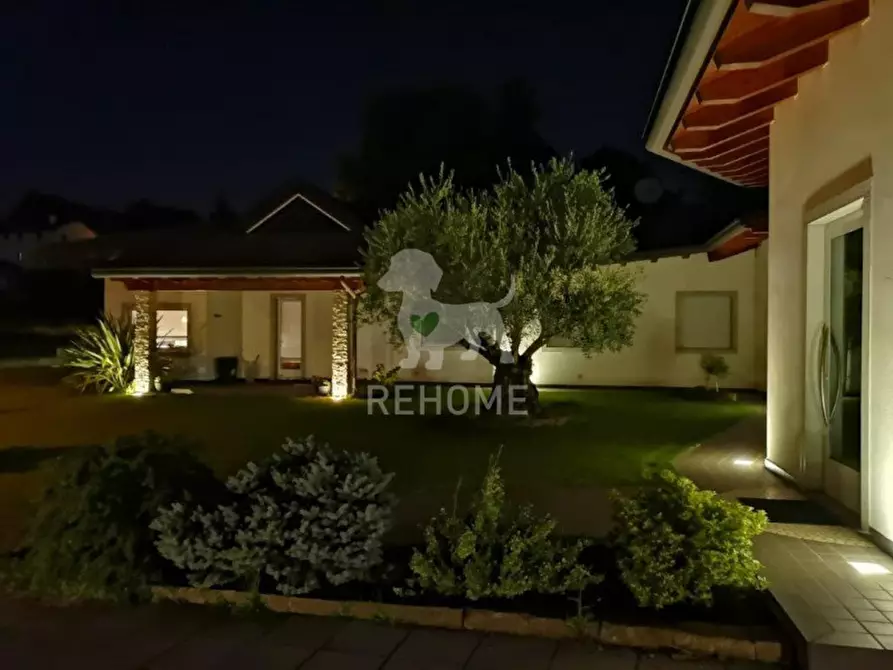 Immagine 1 di Villa in vendita  in Via Sante Patussi, 1 a Tricesimo