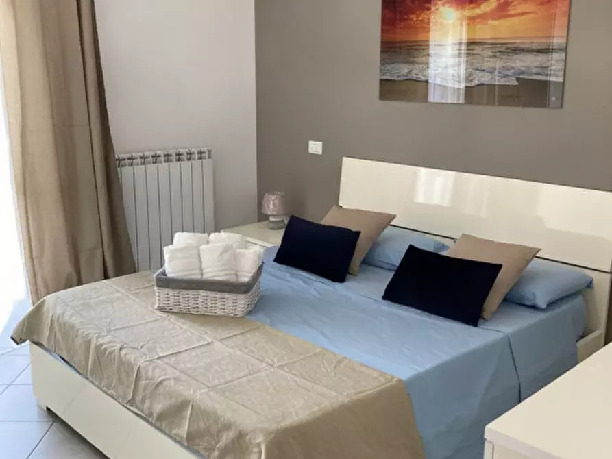 Immagine 11 di Appartamento in vendita  in via Santa Maria a Nettuno
