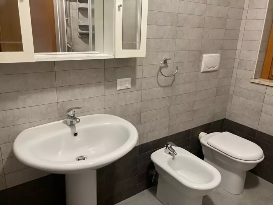 Immagine 13 di Appartamento in vendita  in via Santa Maria a Nettuno