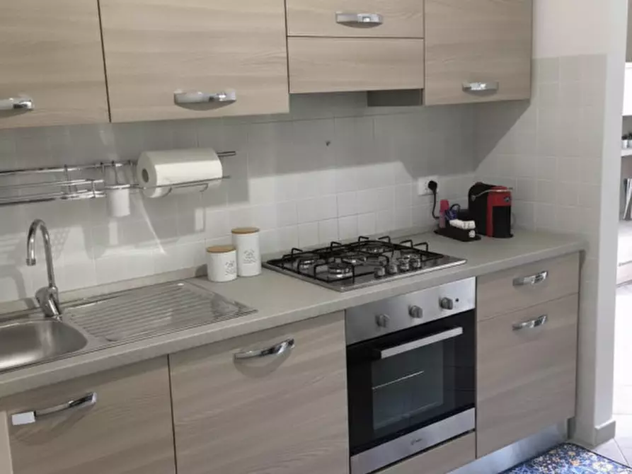 Immagine 14 di Appartamento in vendita  in via Santa Maria a Nettuno