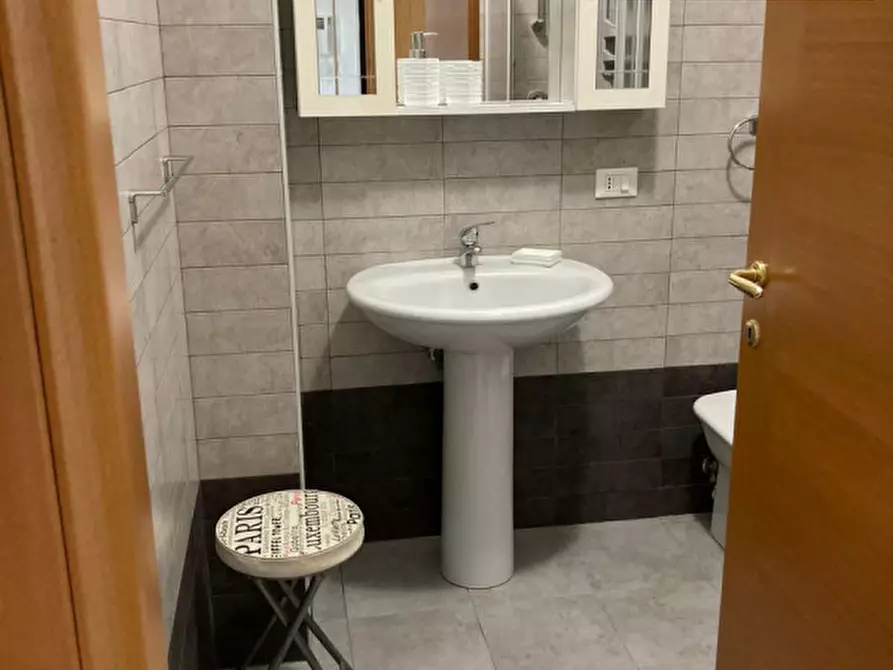 Immagine 20 di Appartamento in vendita  in via Santa Maria a Nettuno