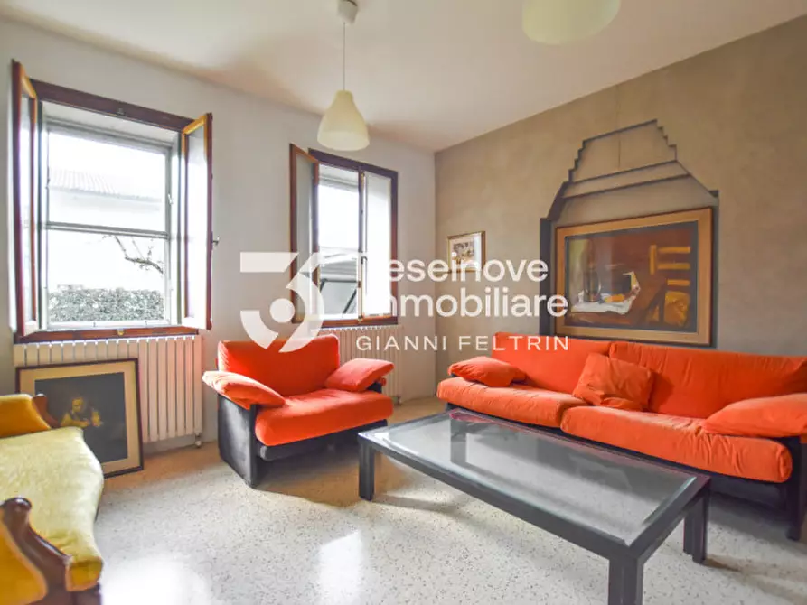 Immagine 5 di Villa in vendita  in Via Piave a Caerano Di San Marco