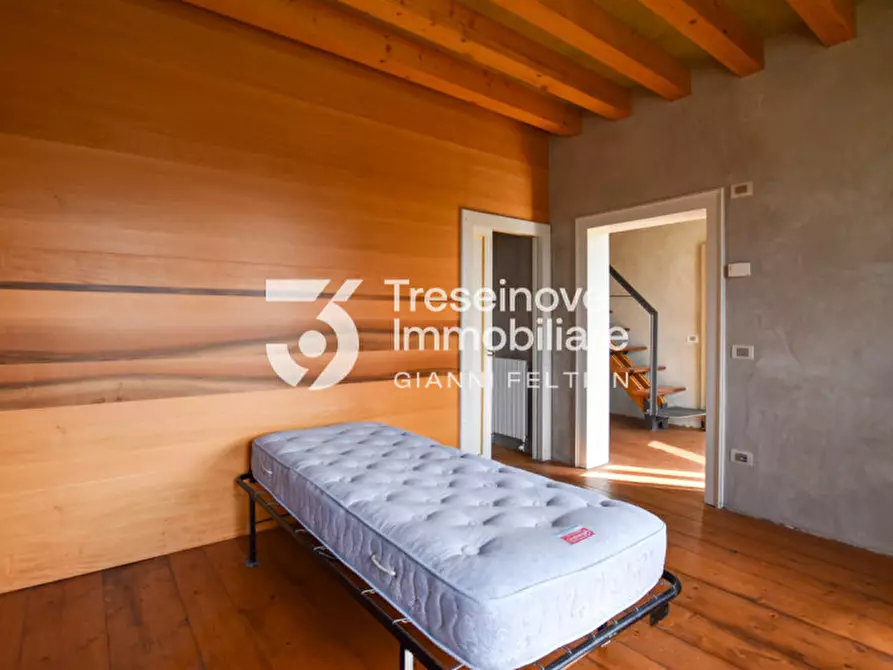 Immagine 14 di Villa in vendita  in Via Piave a Caerano Di San Marco