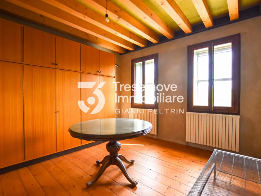 Immagine 17 di Villa in vendita  in Via Piave a Caerano Di San Marco