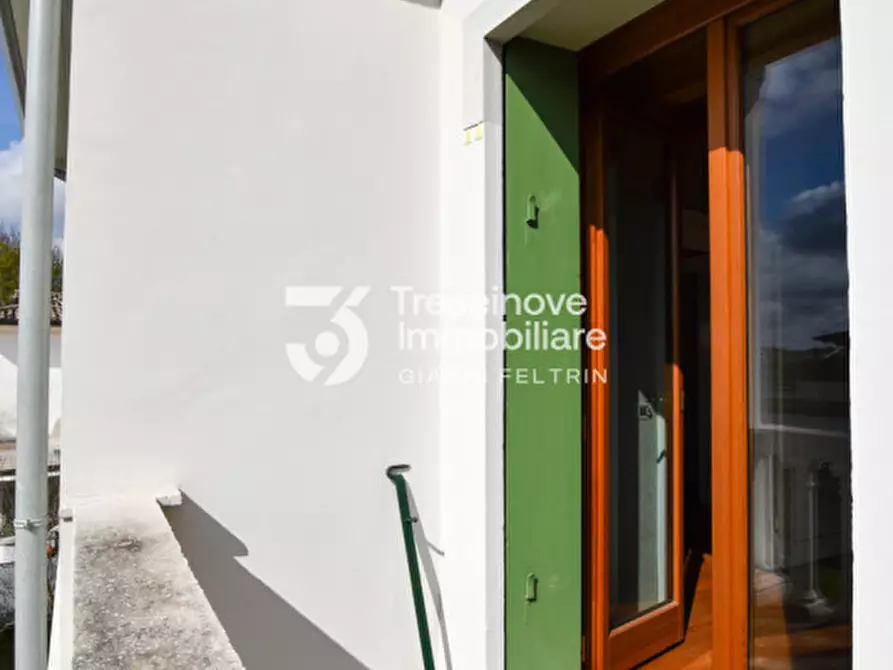 Immagine 25 di Villa in vendita  in Via Piave a Caerano Di San Marco