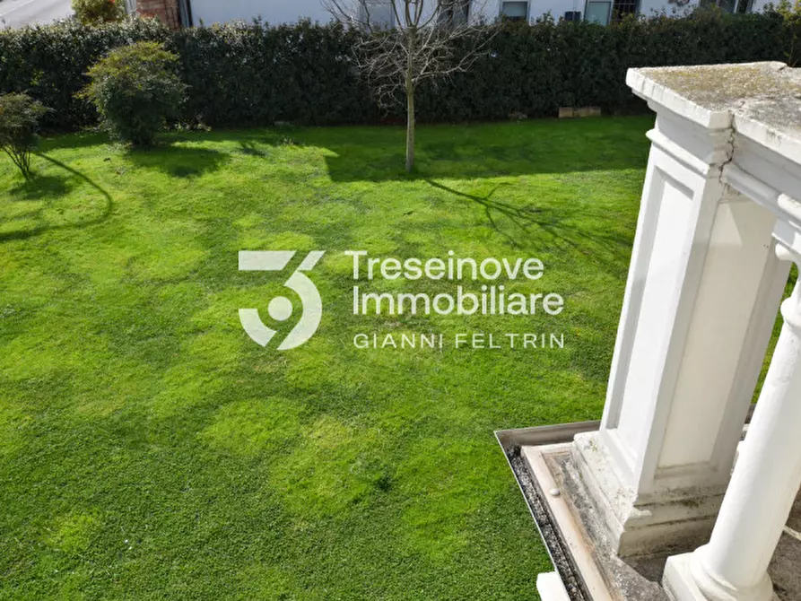 Immagine 26 di Villa in vendita  in Via Piave a Caerano Di San Marco