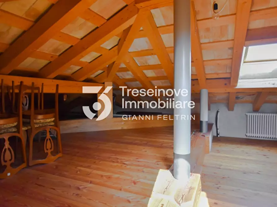 Immagine 29 di Villa in vendita  in Via Piave a Caerano Di San Marco