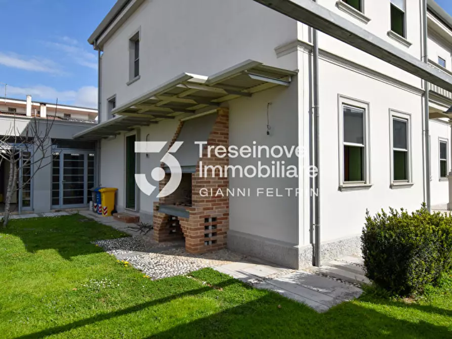 Immagine 39 di Villa in vendita  in Via Piave a Caerano Di San Marco