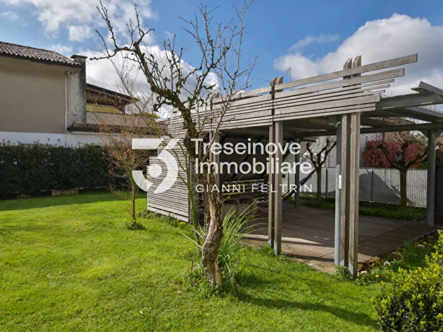 Immagine 40 di Villa in vendita  in Via Piave a Caerano Di San Marco
