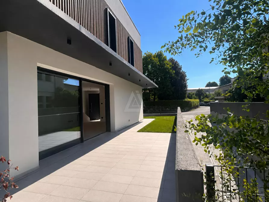 Immagine 1 di Villetta a schiera in vendita  in Borgo Treviso a Castelfranco Veneto