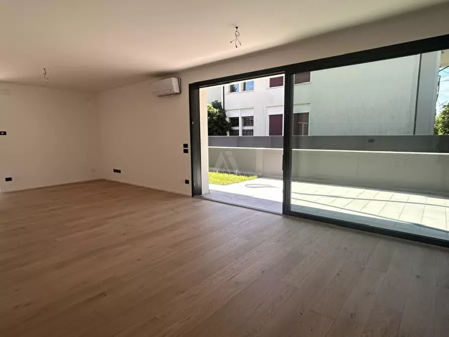 Immagine 2 di Villetta a schiera in vendita  in Borgo Treviso a Castelfranco Veneto