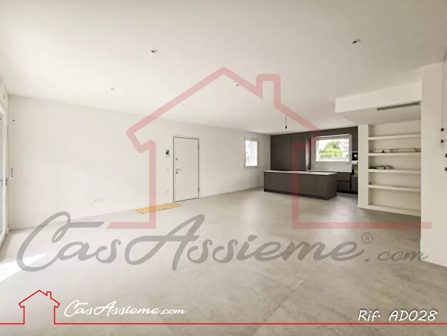 Immagine 3 di Casa bifamiliare in vendita  a Rossano Veneto