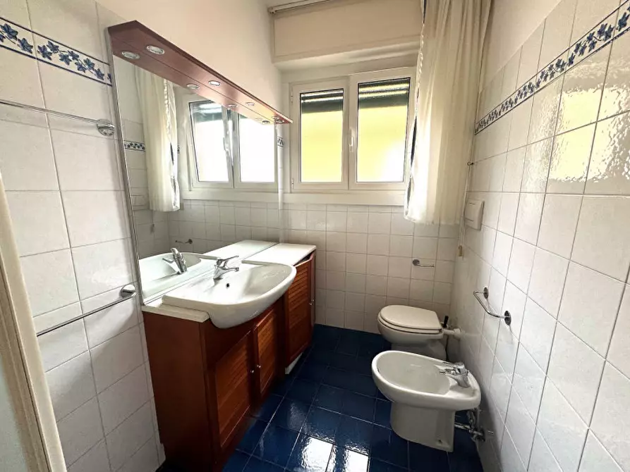 Immagine 11 di Appartamento in vendita  in Via Dogali a Santa Margherita Ligure