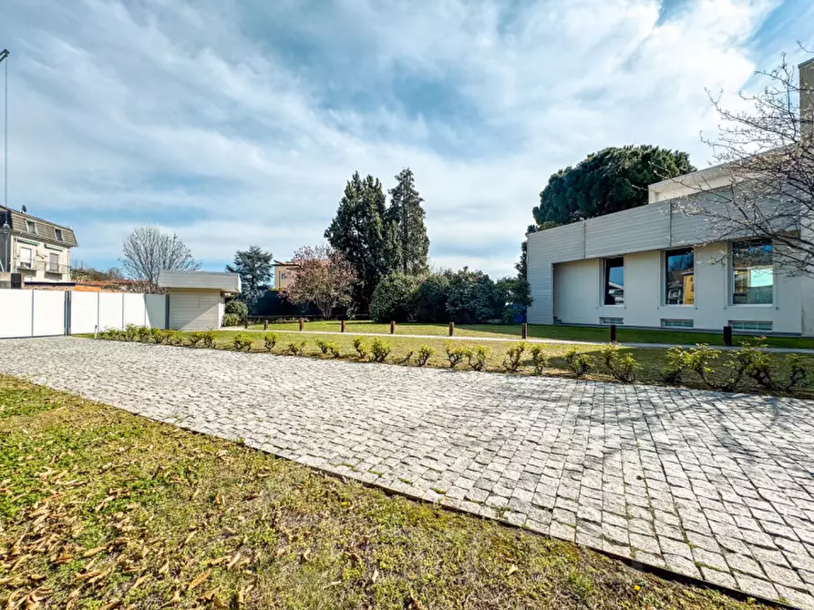 Immagine 8 di Villa in vendita  in Via Giovanni Zanetta 9 a Romagnano Sesia