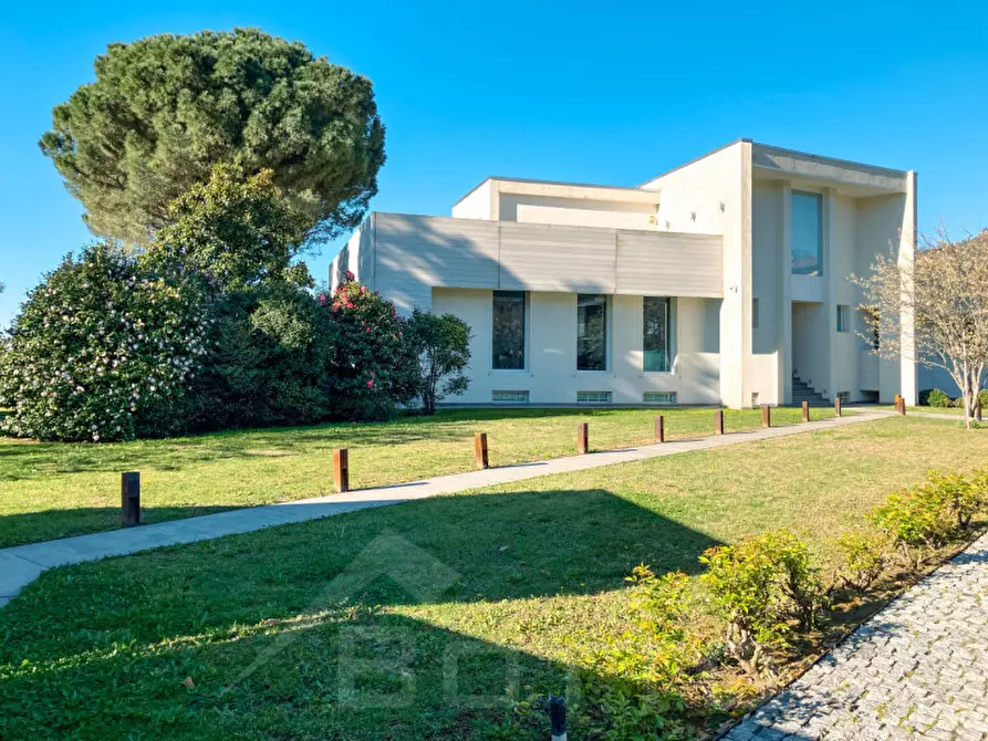 Immagine 10 di Villa in vendita  in Via Giovanni Zanetta 9 a Romagnano Sesia