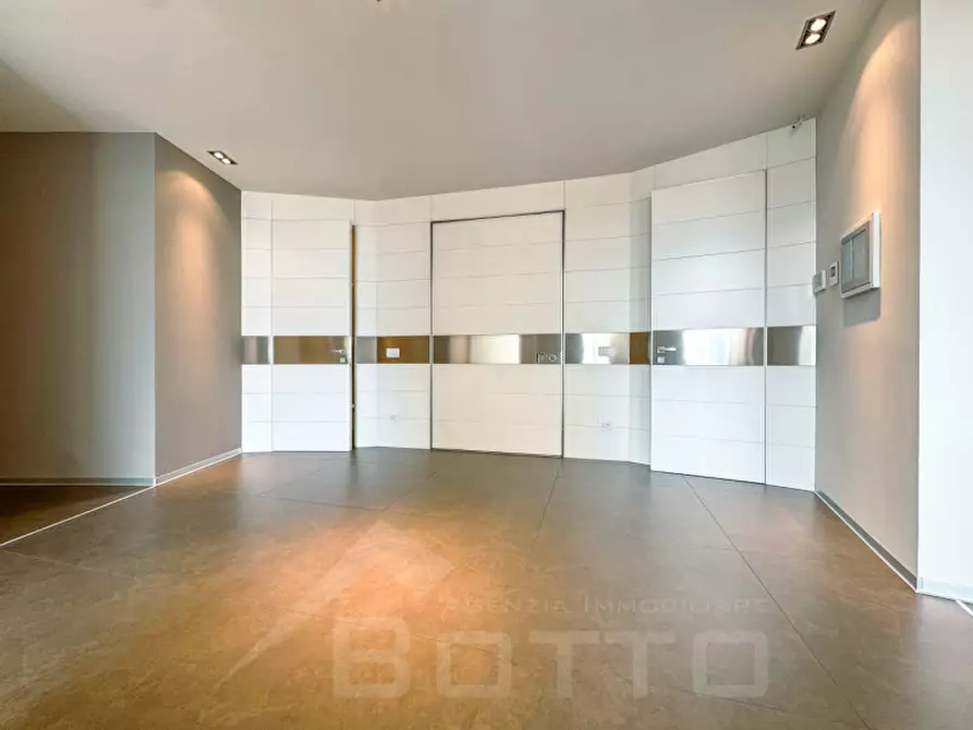 Immagine 16 di Villa in vendita  in Via Giovanni Zanetta 9 a Romagnano Sesia