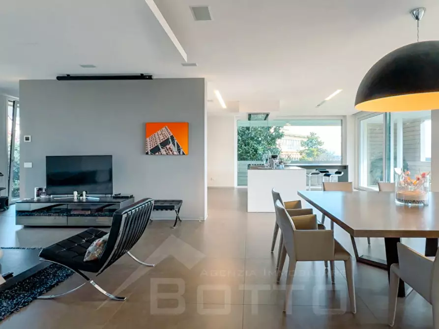 Immagine 18 di Villa in vendita  in Via Giovanni Zanetta 9 a Romagnano Sesia