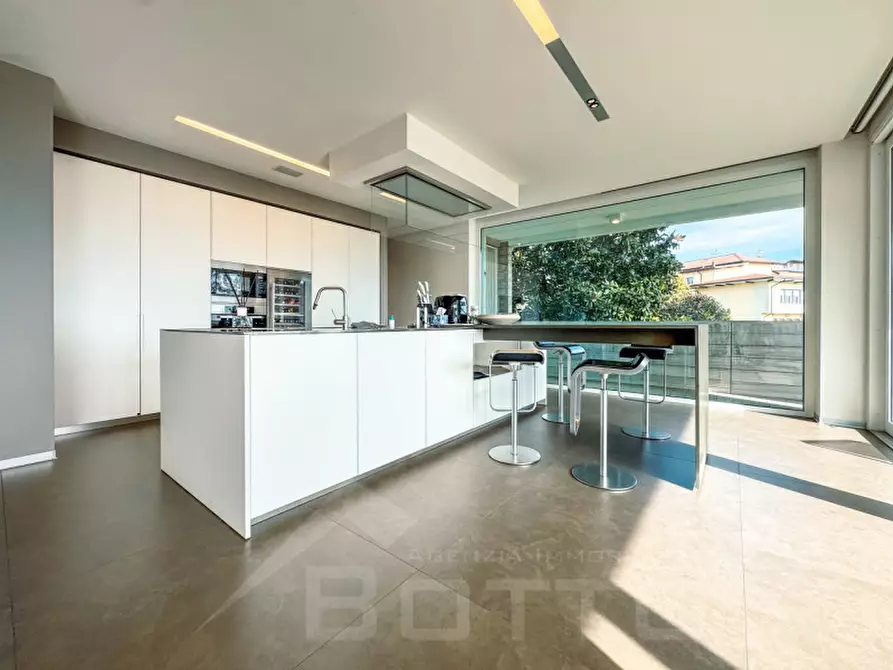 Immagine 25 di Villa in vendita  in Via Giovanni Zanetta 9 a Romagnano Sesia