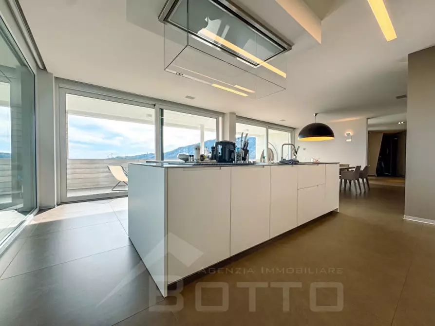 Immagine 27 di Villa in vendita  in Via Giovanni Zanetta 9 a Romagnano Sesia