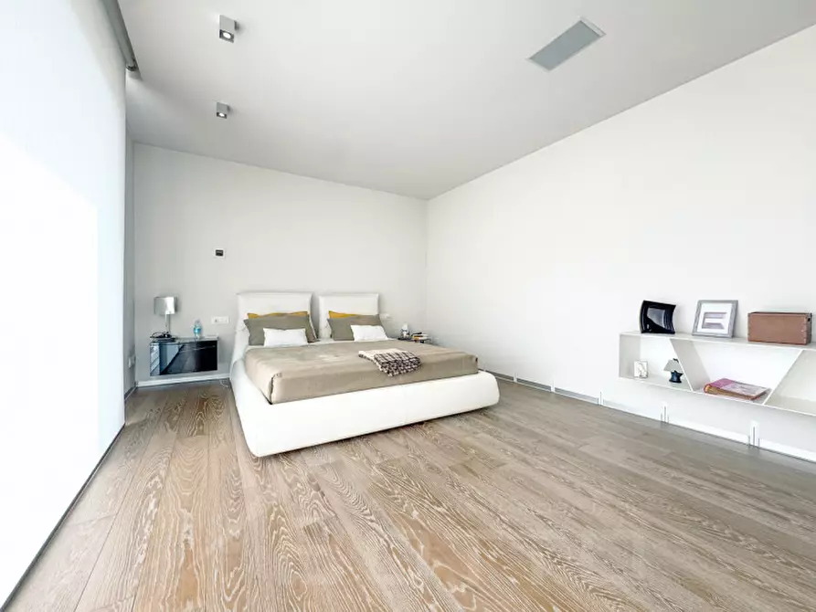 Immagine 43 di Villa in vendita  in Via Giovanni Zanetta 9 a Romagnano Sesia