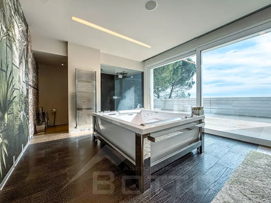 Immagine 50 di Villa in vendita  in Via Giovanni Zanetta 9 a Romagnano Sesia