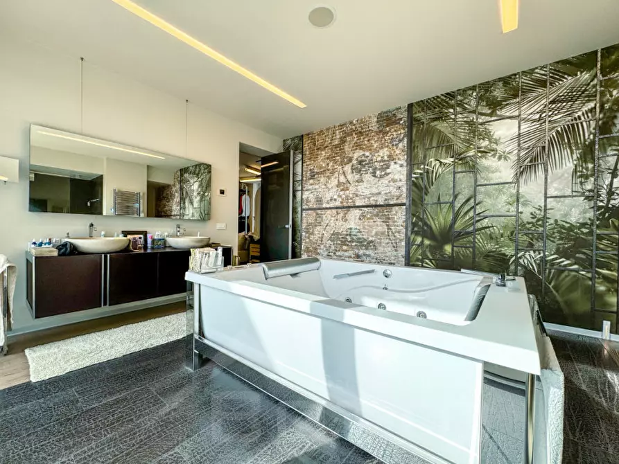 Immagine 51 di Villa in vendita  in Via Giovanni Zanetta 9 a Romagnano Sesia