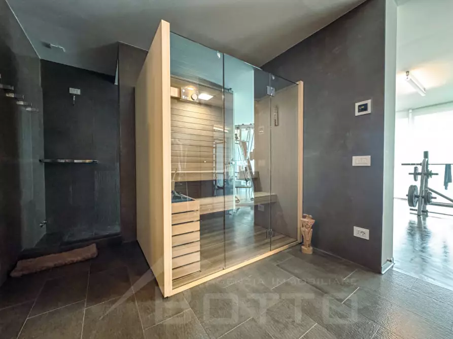 Immagine 57 di Villa in vendita  in Via Giovanni Zanetta 9 a Romagnano Sesia