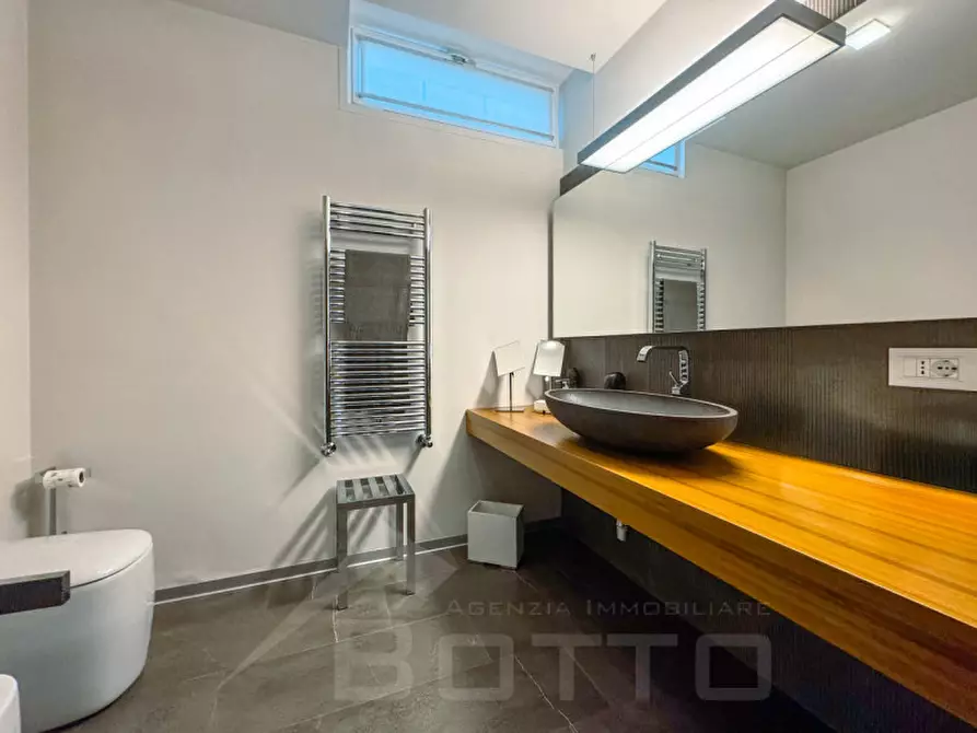 Immagine 58 di Villa in vendita  in Via Giovanni Zanetta 9 a Romagnano Sesia