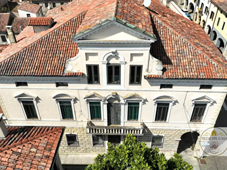 Immagine 2 di Palazzo in vendita  in via nazario sauro a Montagnana