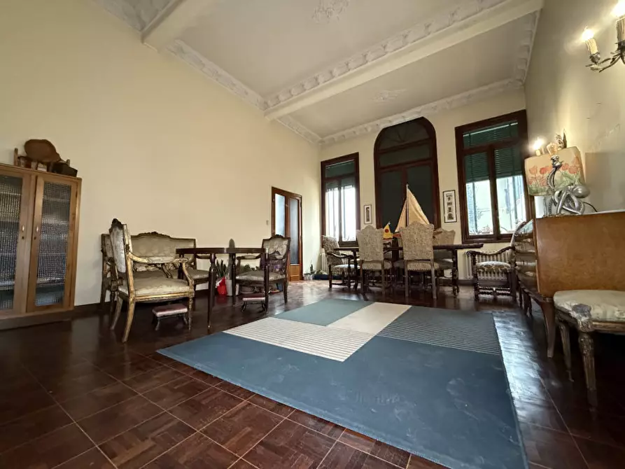 Immagine 8 di Palazzo in vendita  in via nazario sauro a Montagnana