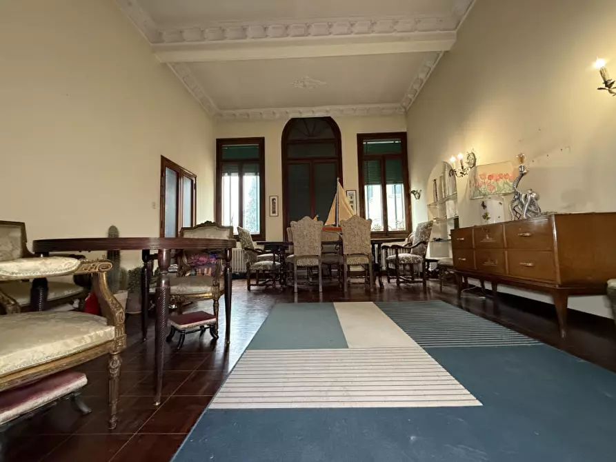 Immagine 9 di Palazzo in vendita  in via nazario sauro a Montagnana