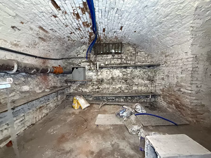 Immagine 41 di Palazzo in vendita  in via nazario sauro a Montagnana