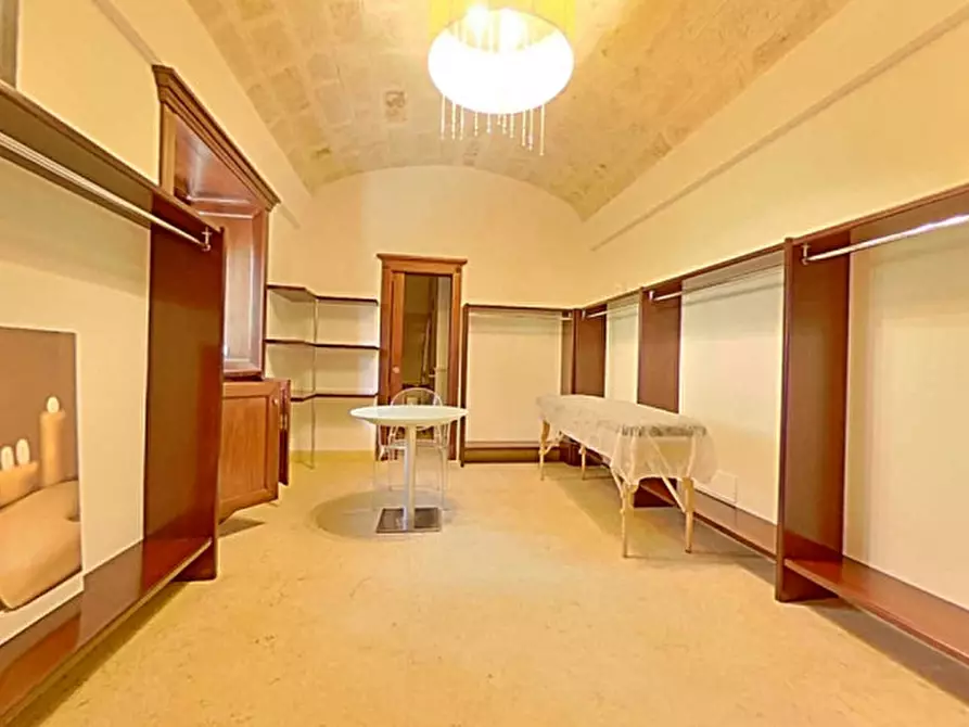 Immagine 3 di Attività commerciale in affitto  in NIKA a Fasano