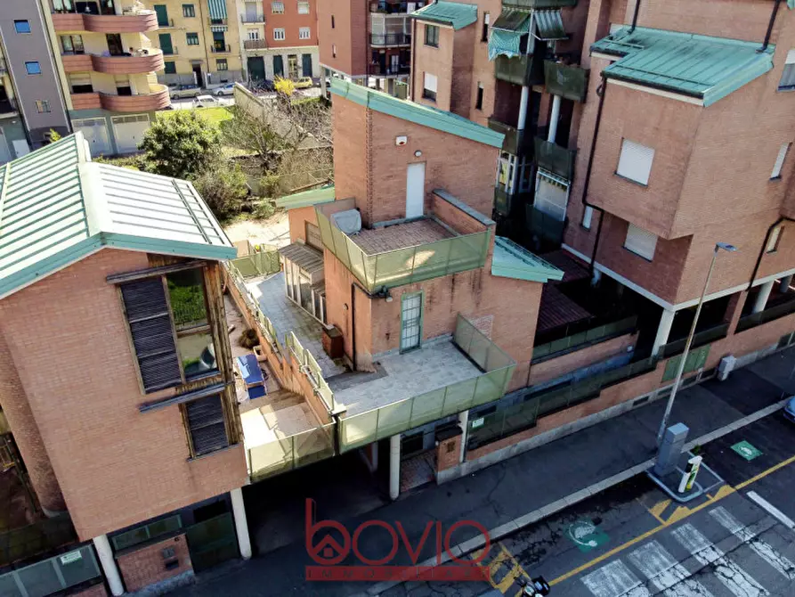 Immagine 3 di Villa in vendita  in VIA SILVESTRO LEGA 4 a Torino